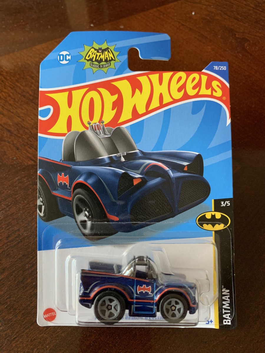 Hot Wheels Batmobile - Batman 3/5 - HKG99 - Short Card - DC Comics (Mattel 2023)